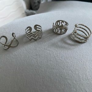 bundle of 4 silver rings